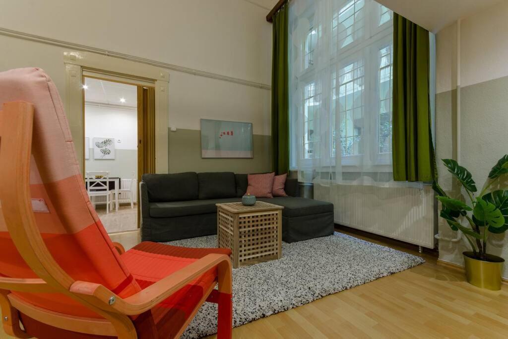 De Lux Studio Apartment In Historical Quarters Budapest Kültér fotó